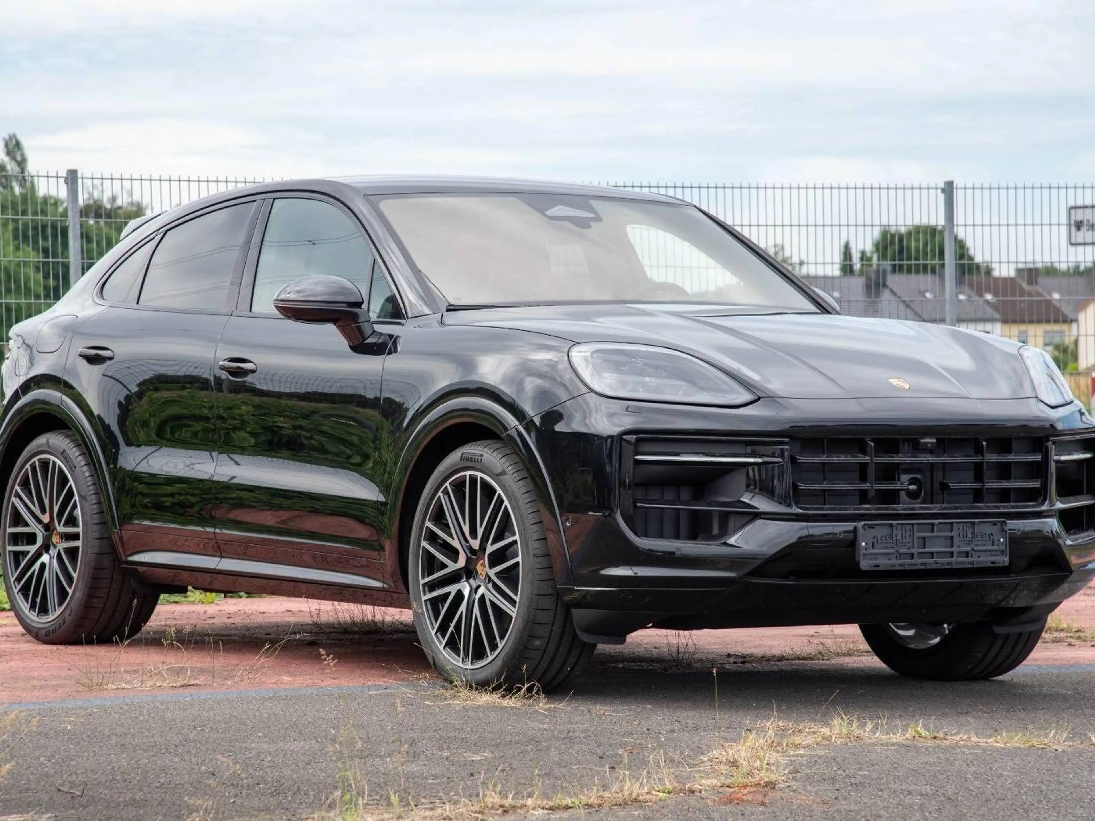 Porsche Cayenne Cayenne Coupe — photo 2