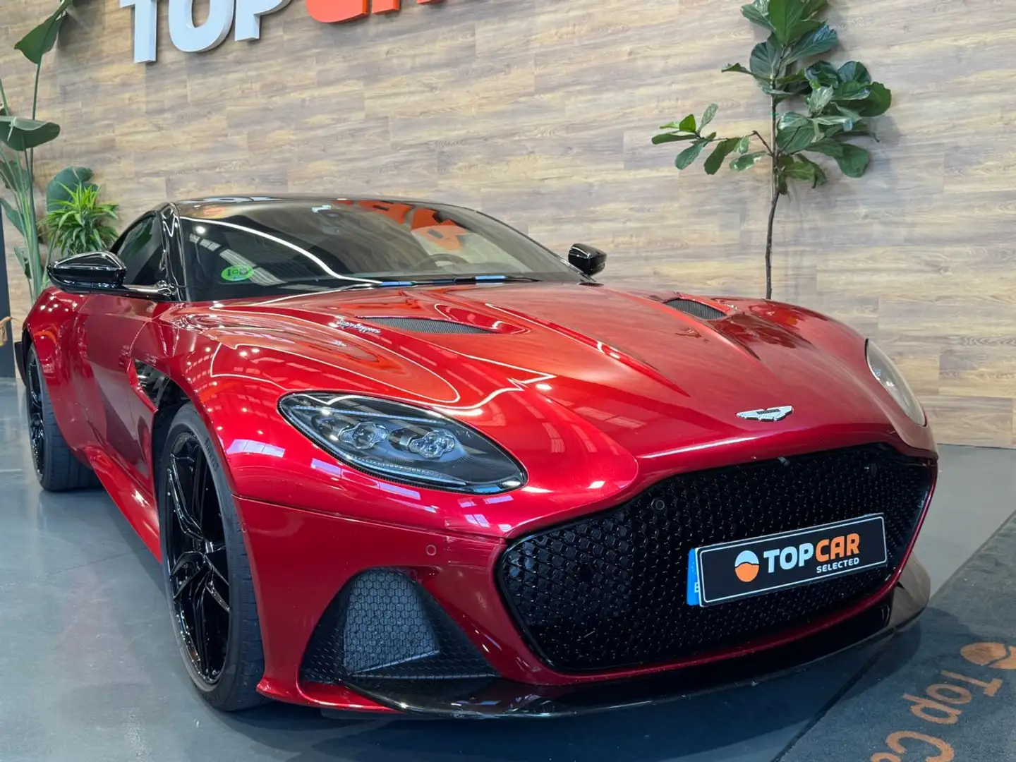 Aston Martin DBS Superleggera - 1