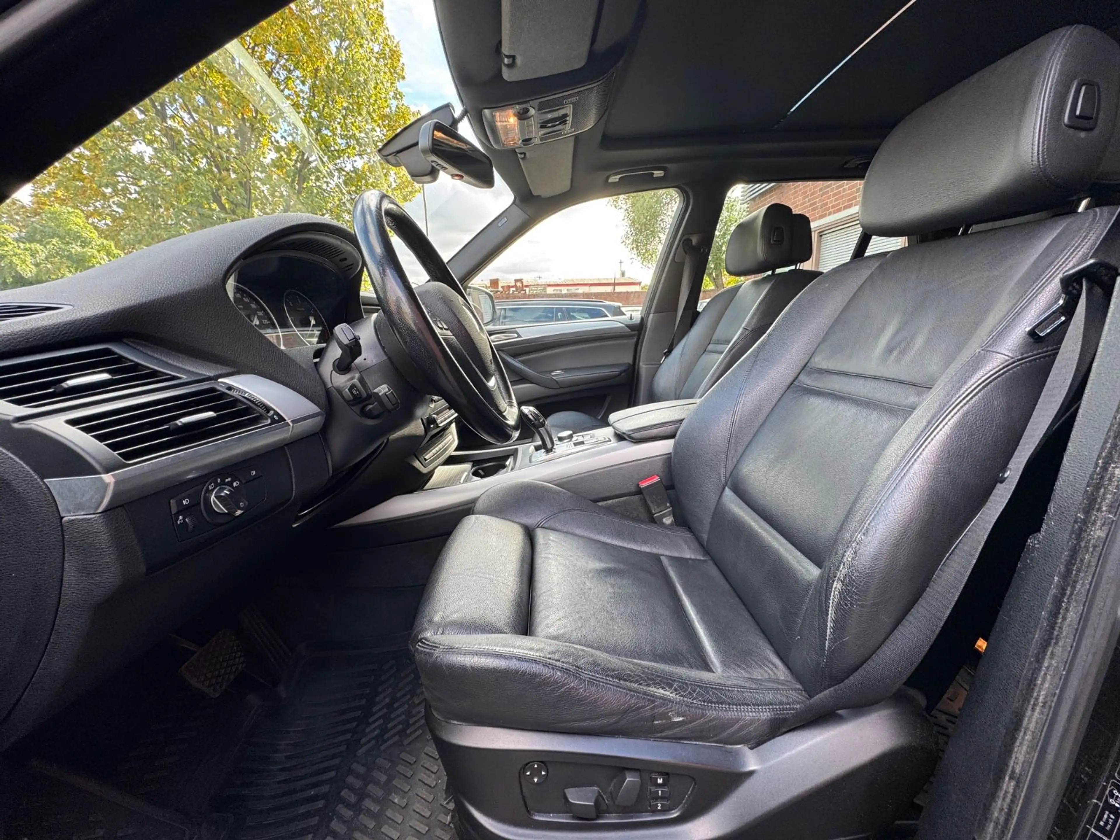BMW X5 3.0 d Sport *7.STZ*PANO*XENON*NAVI*AHK*PDC* — photo 11
