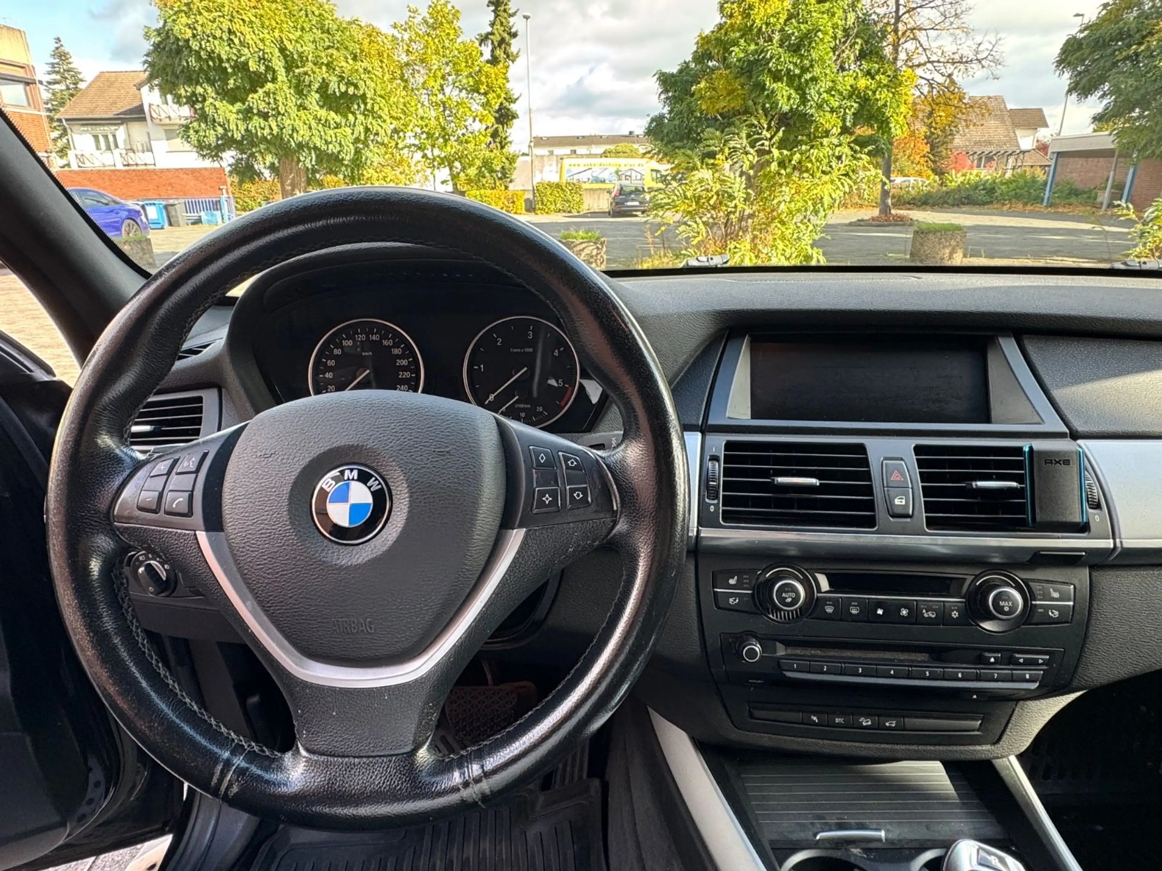 BMW X5 3.0 d Sport *7.STZ*PANO*XENON*NAVI*AHK*PDC* — photo 15