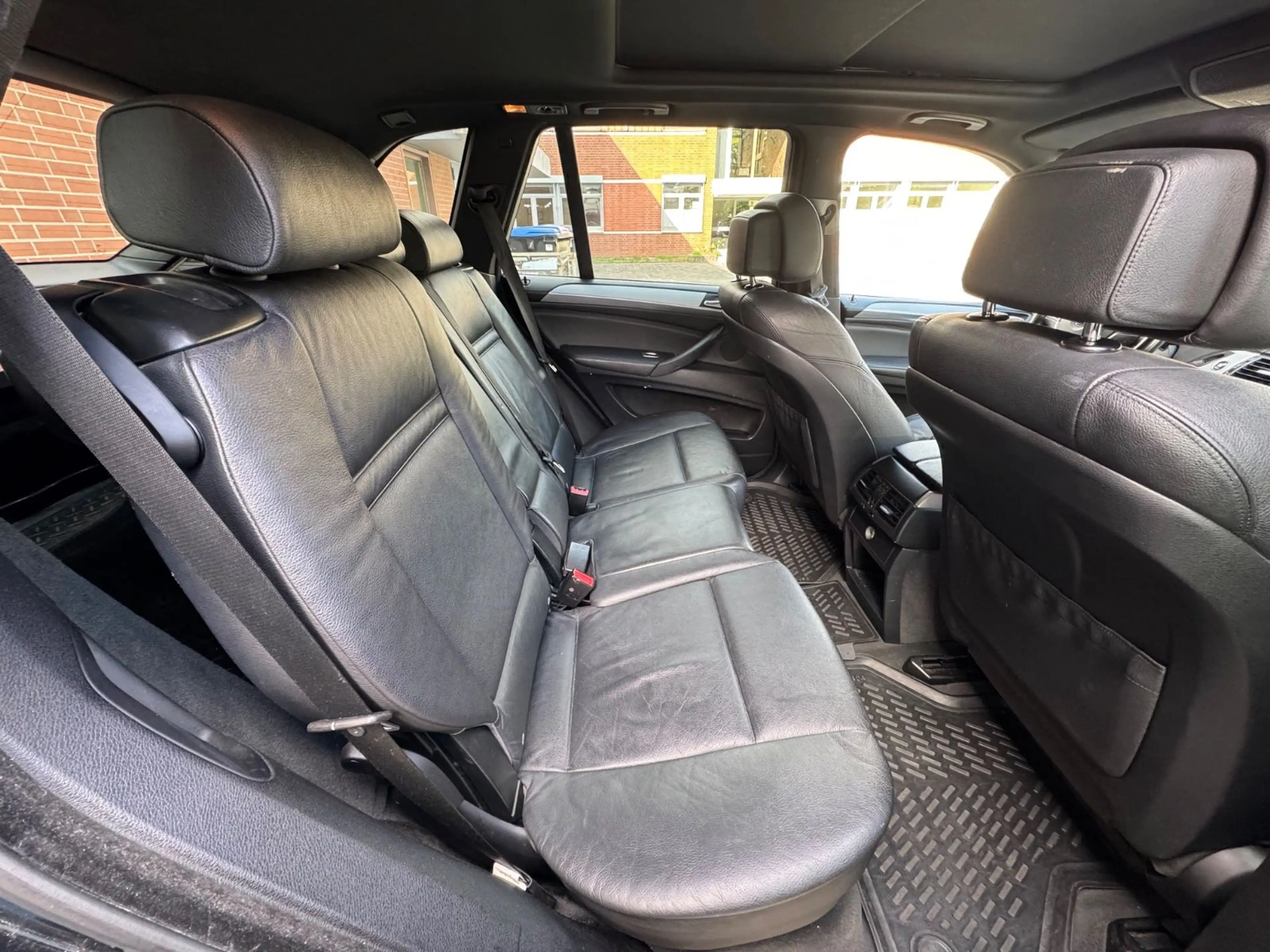 BMW X5 3.0 d Sport *7.STZ*PANO*XENON*NAVI*AHK*PDC* — photo 13