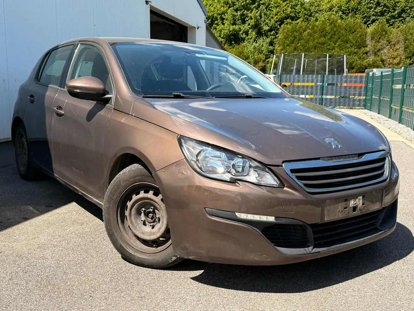 Peugeot 308 1.6 HDi Active Bruin - 1