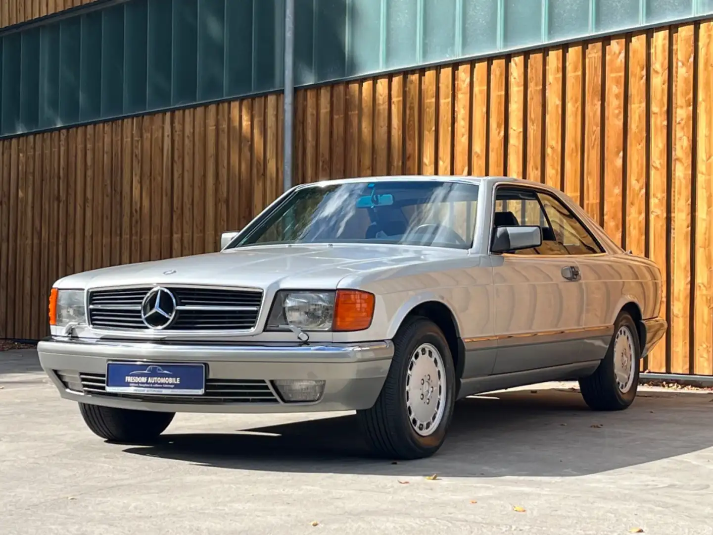 Mercedes-Benz 560 SEC 126er S-Klasse Coupe, nur 61.000 Km!!! Silber - 2