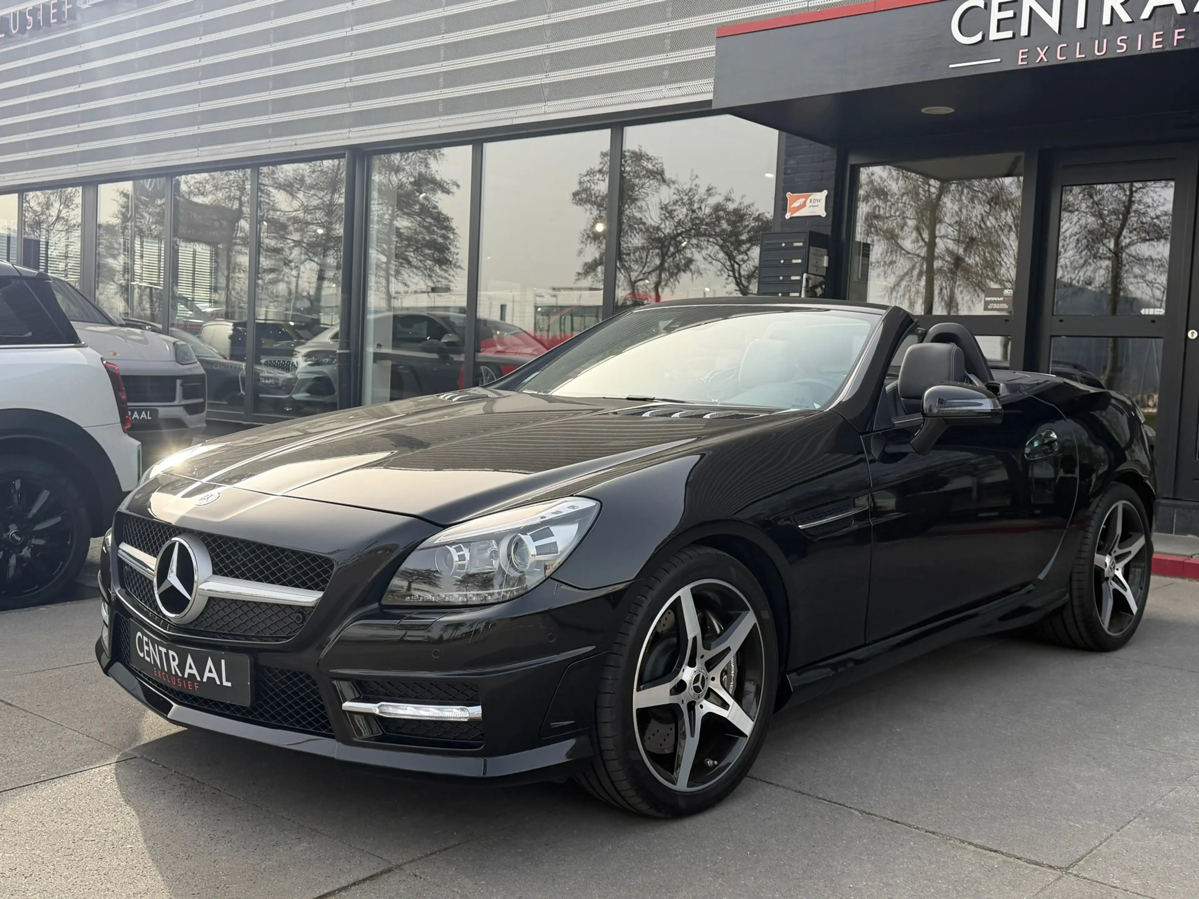 Mercedes-Benz SLK 55 AMG 422PK|Memory|V8|Panorama-variodak — photo 29