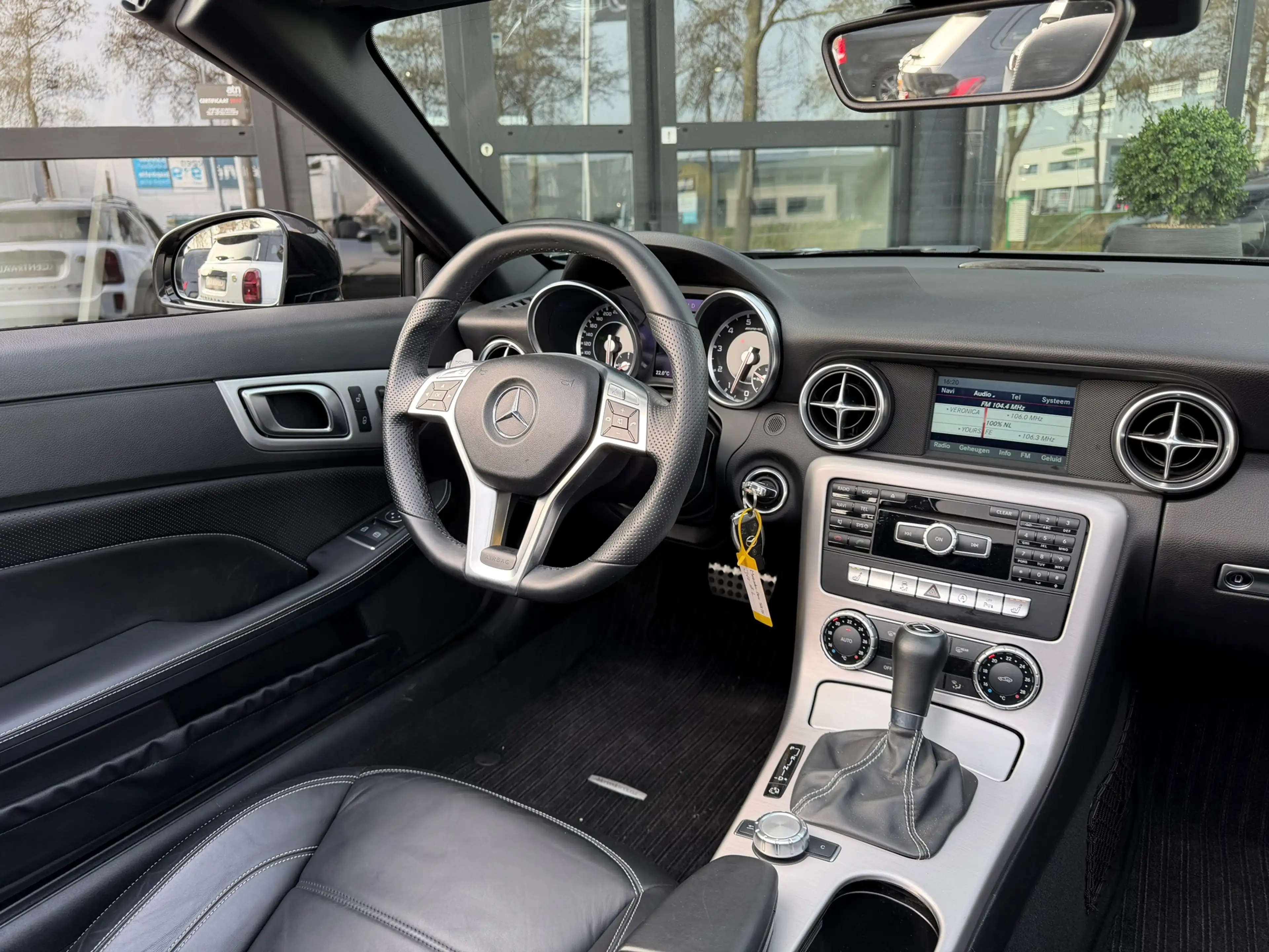 Mercedes-Benz SLK 55 AMG 422PK|Memory|V8|Panorama-variodak — photo 23