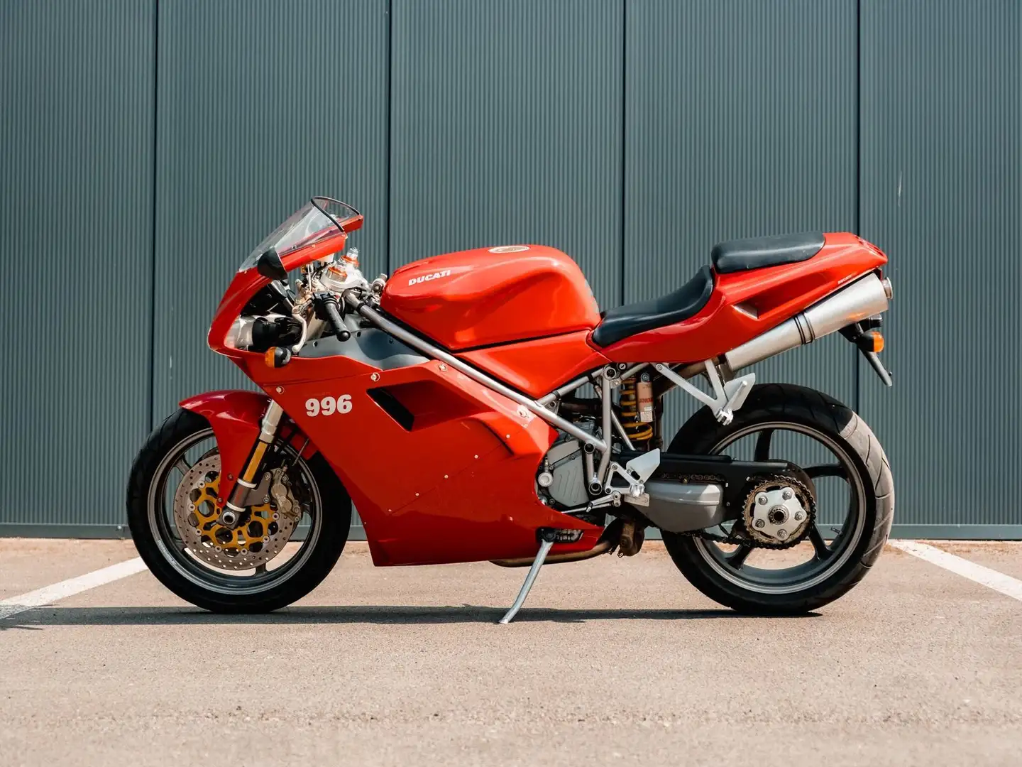Ducati 996 Red - 2