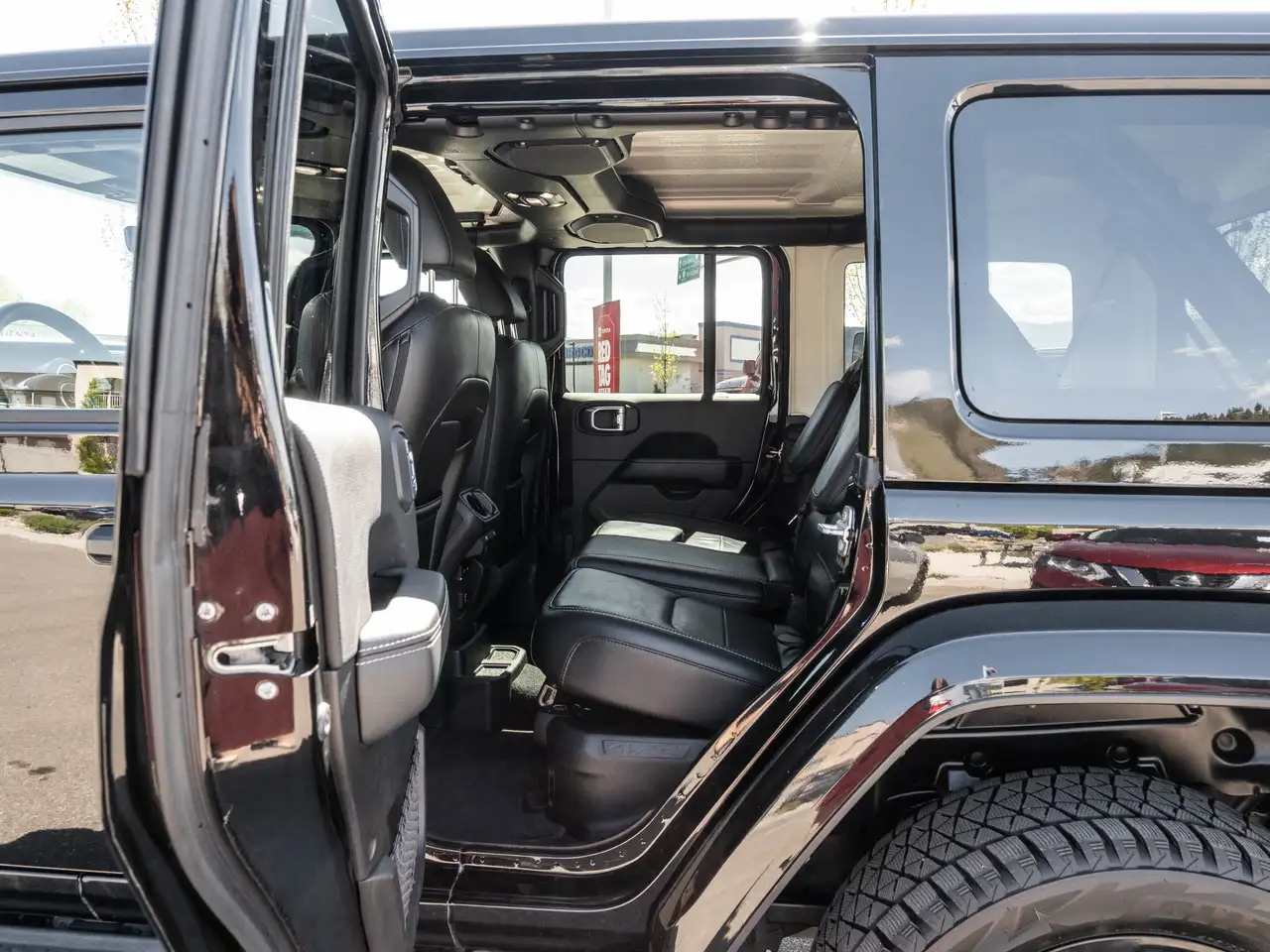 Jeep Wrangler снимка Jeep Wrangler
