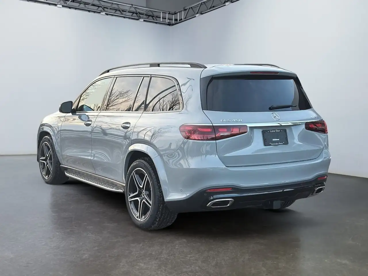 Mercedes-Benz GLS снимка Mercedes-Benz GLS