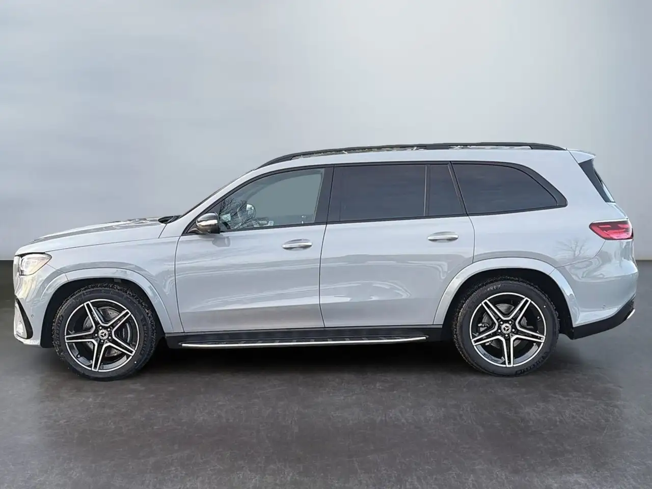 Mercedes-Benz GLS снимка Mercedes-Benz GLS