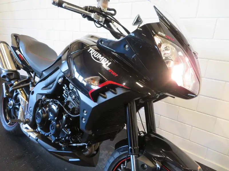 Triumph Tiger 1050 - foto 5