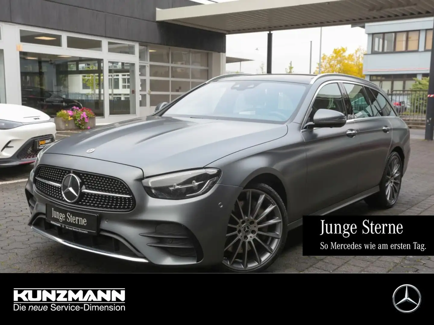 Mercedes-Benz E 450 4M T AMG Panorama Burmester HeadUp AHK 360° Szary - 1