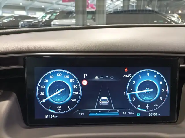 Hyundai Tucson view 7
