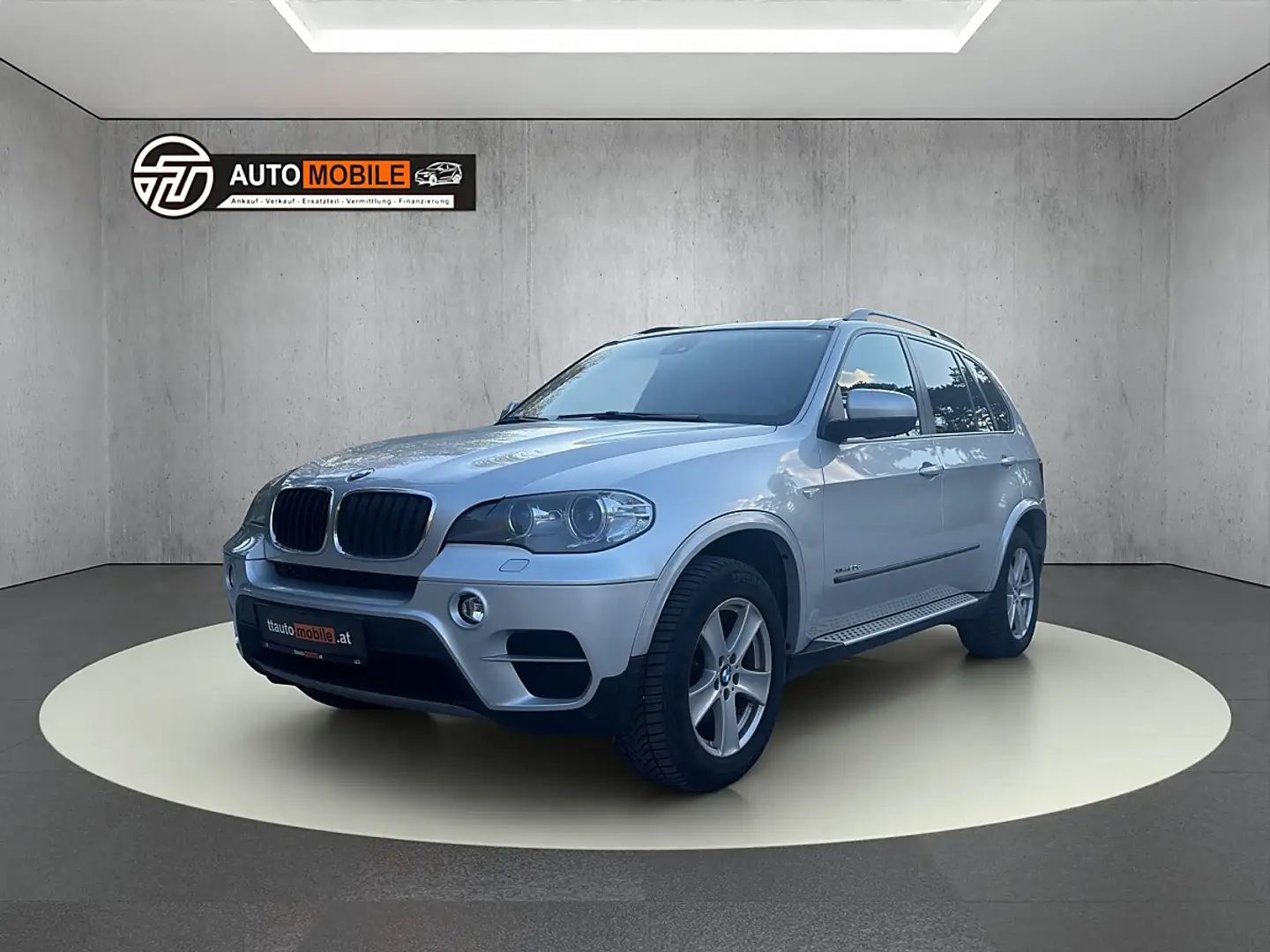 BMW X5 xDrive30d Aut. Grau - 1