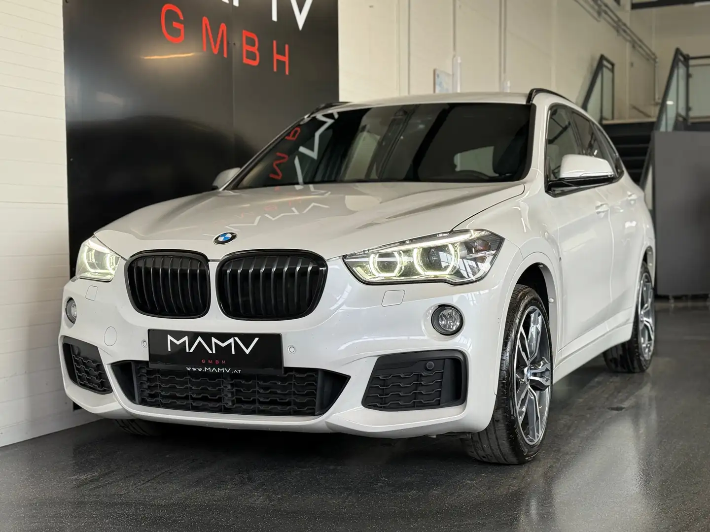 BMW X1 xDrive 25 d F48 M Sportpaket Finanzierung Weiß - 1
