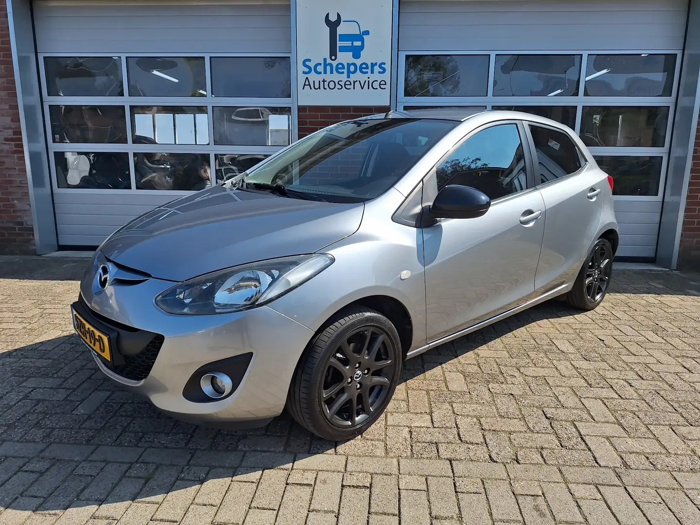 Mazda 2 1.3 TS Plus Kenko - Stoelverw./Standk./Regensens. Gris - 1