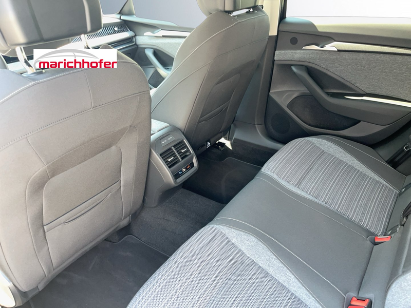 Skoda Superb 4x4 Selection TDI DSG — photo 11