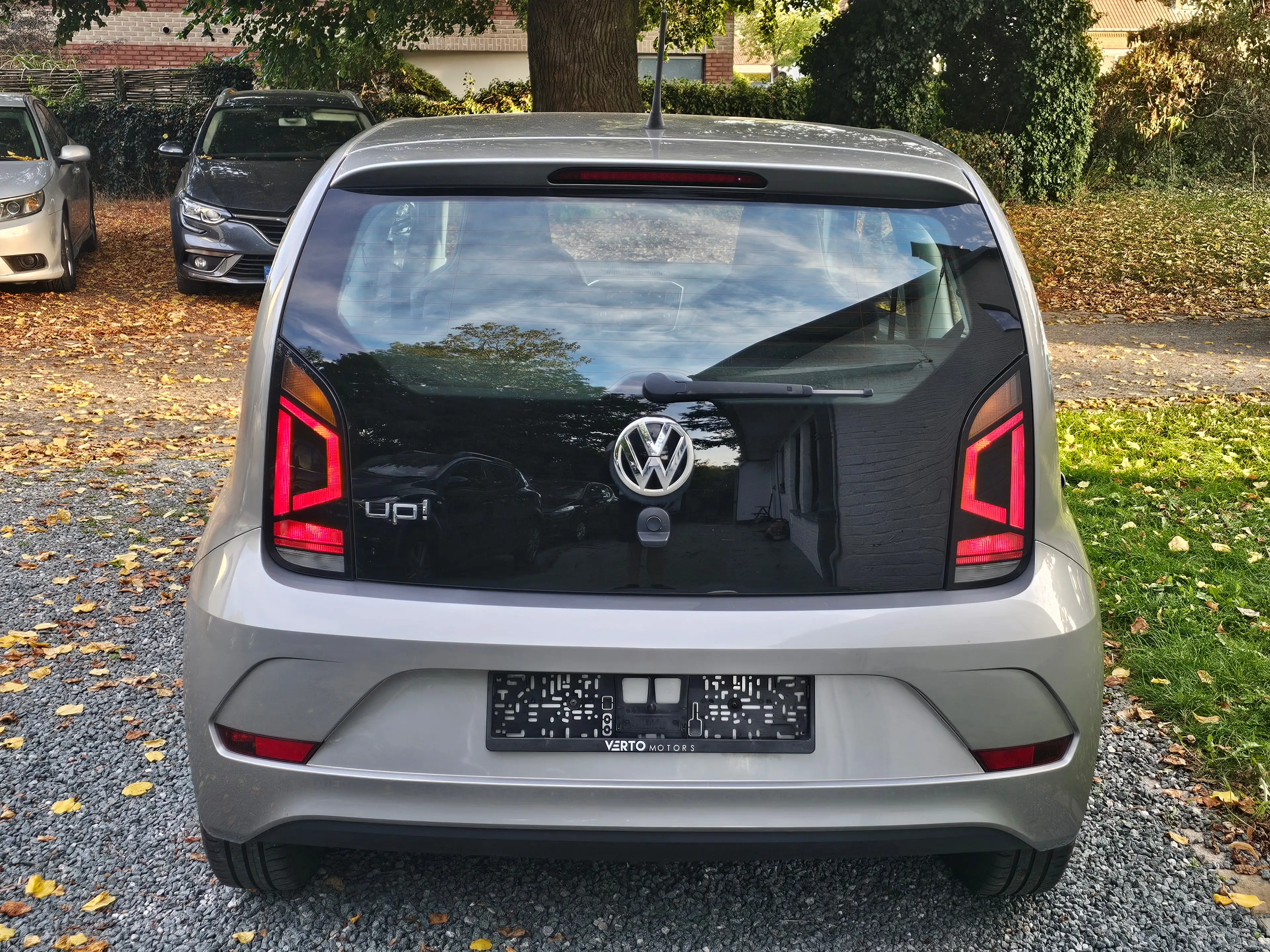 Volkswagen up! 1.0i * 1 MAIN ** 80 000 KM ** CAR PASS * — photo 8
