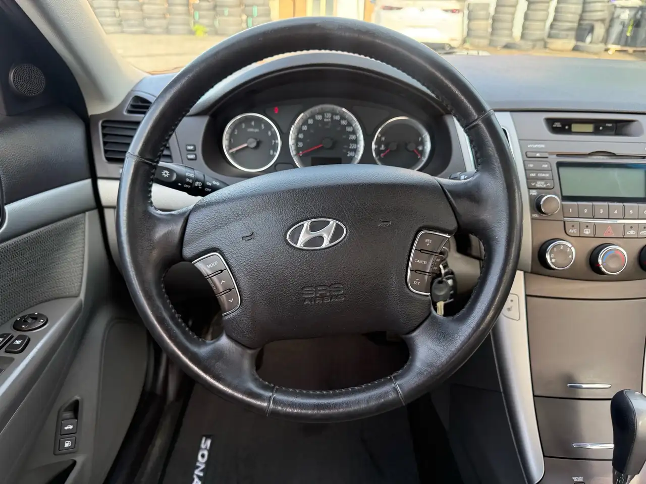 Hyundai SONATA photo Hyundai SONATA