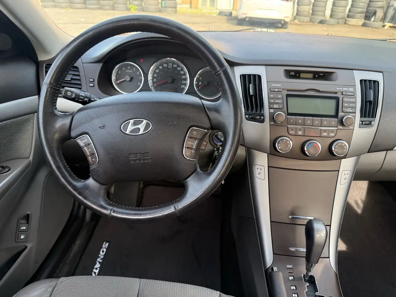 Hyundai SONATA photo Hyundai SONATA