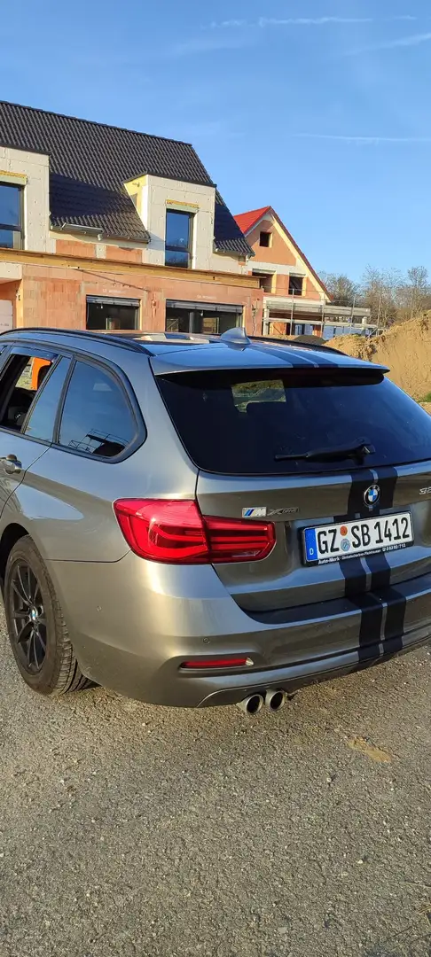 BMW 320 320d Touring Aut. - 2