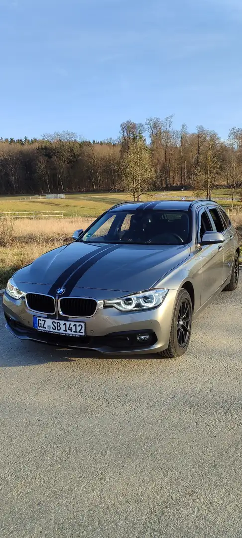 BMW 320 320d Touring Aut. - 1