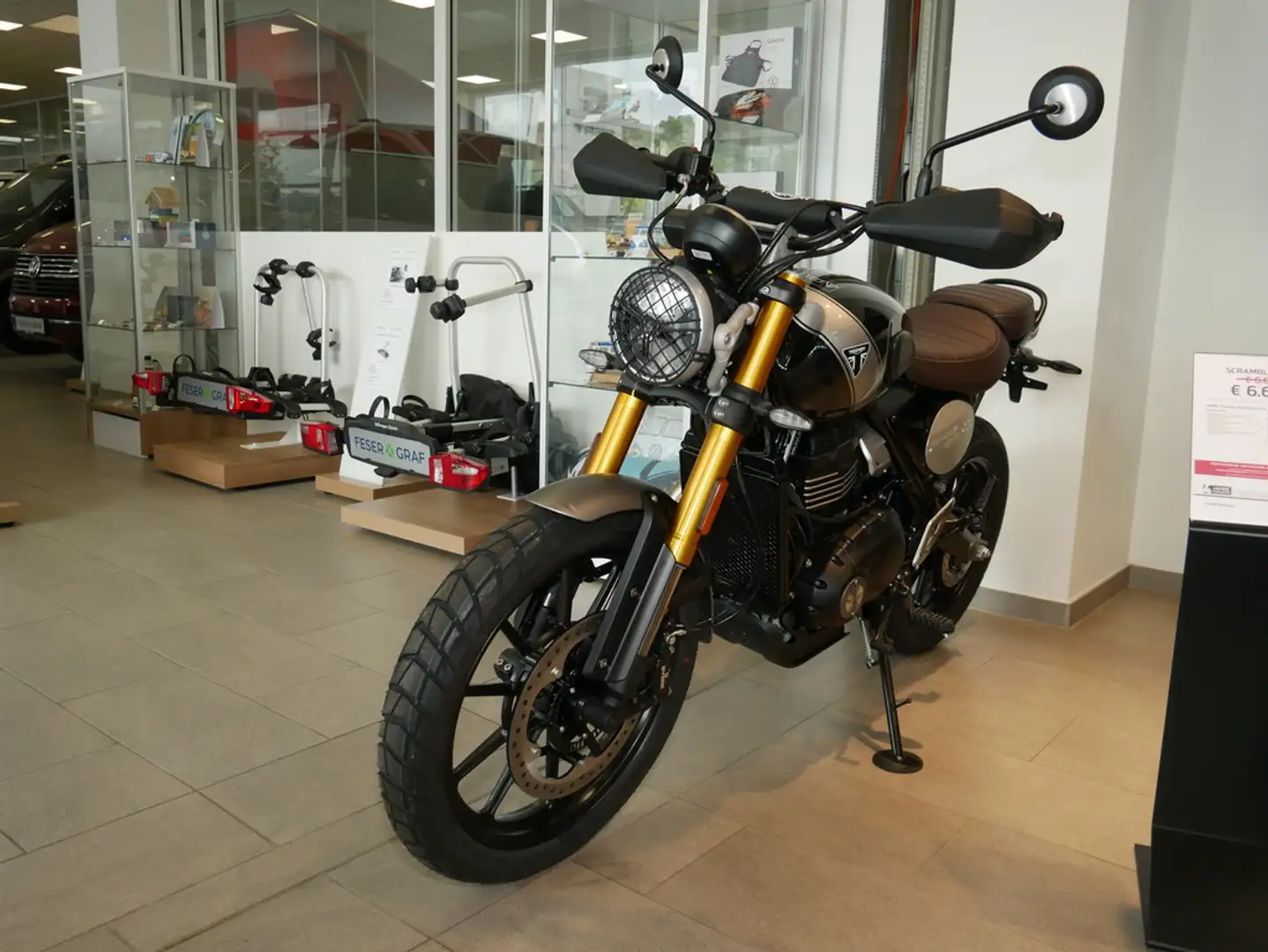 Triumph sofort verfügbar Schwarz - 2