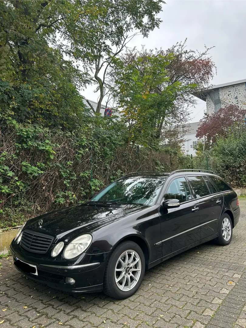 Mercedes-Benz E 320 E 320 T CDI (211.222) Avantgarde Leder AHK Schwarz - 2