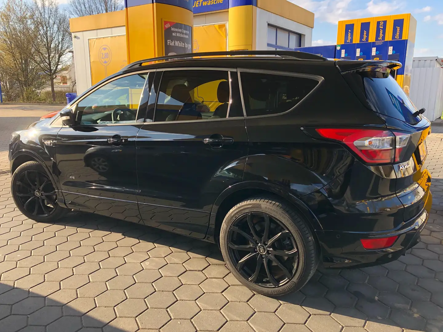 Ford Kuga Kuga 2.0 TDCi AWD.8-fach-ber.AHK.Aut.ST-Line Schwarz - 2