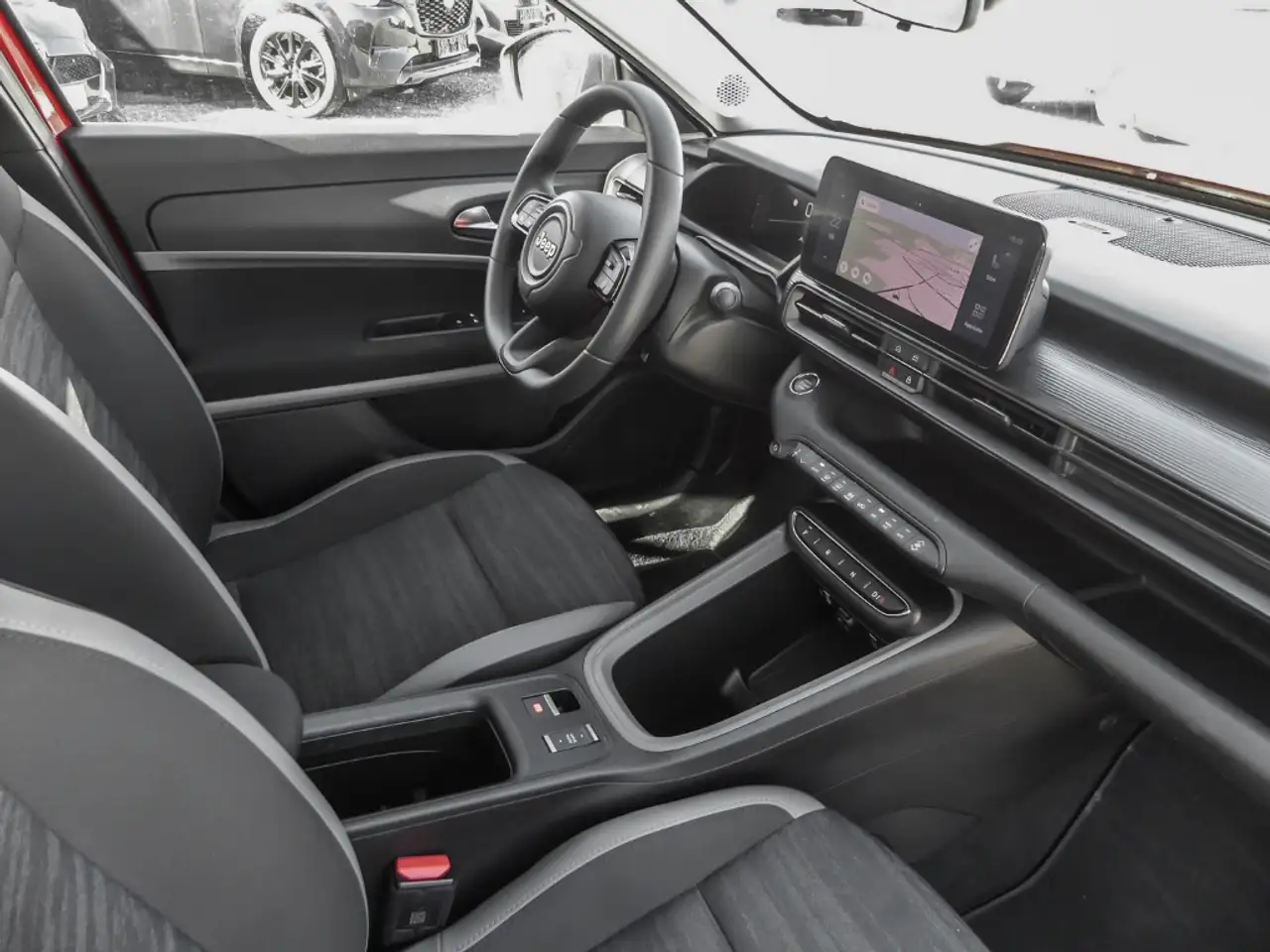 Jeep Avenger Longitude Electric LED Apple CarPlay Android Auto 5