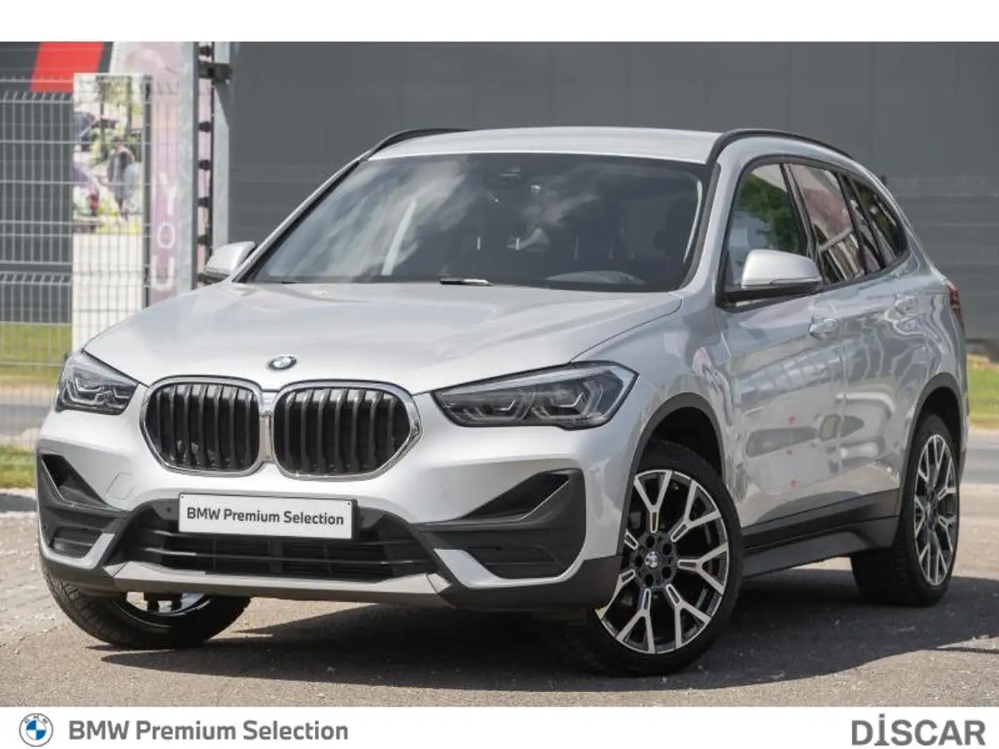 BMW X1 sDrive 16d BMW X1 sDrive 16d Grijs - 1