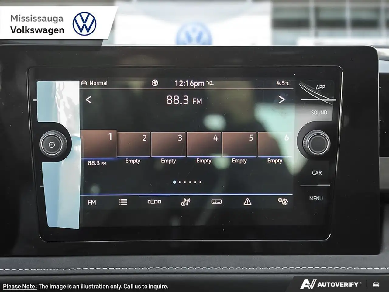Volkswagen Taos photo Volkswagen Taos