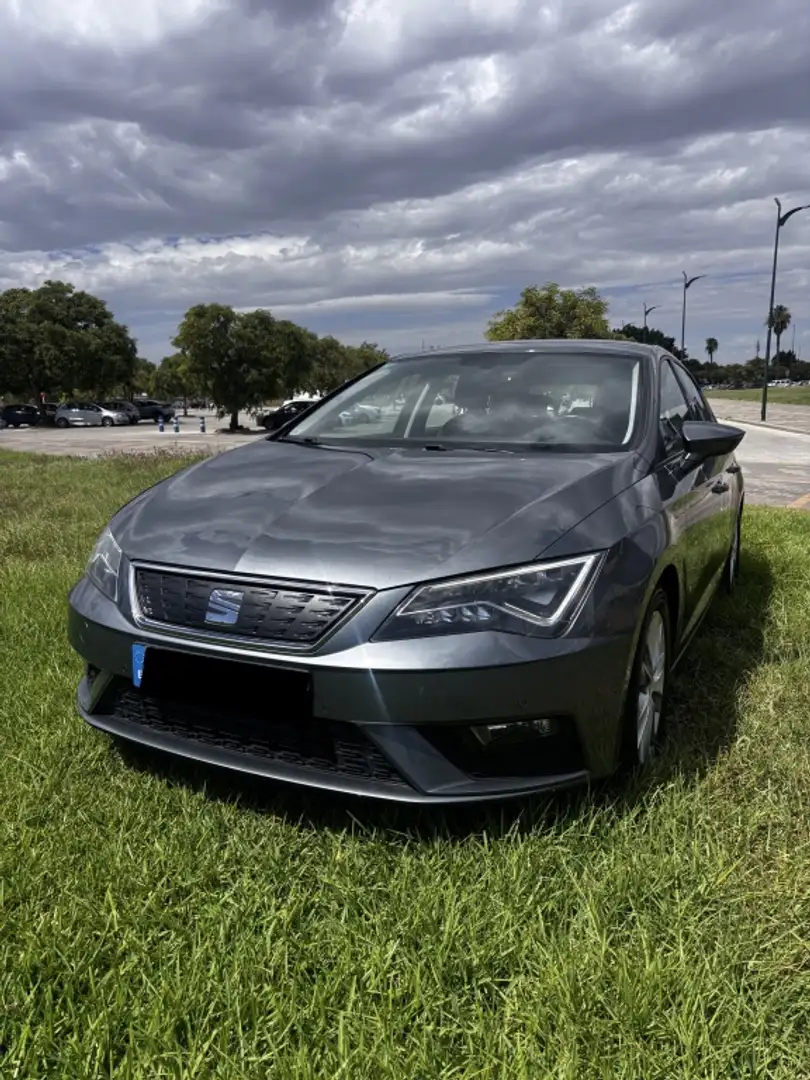 SEAT SEAT León Berlina Automático de 5 Puertas Gris - 1