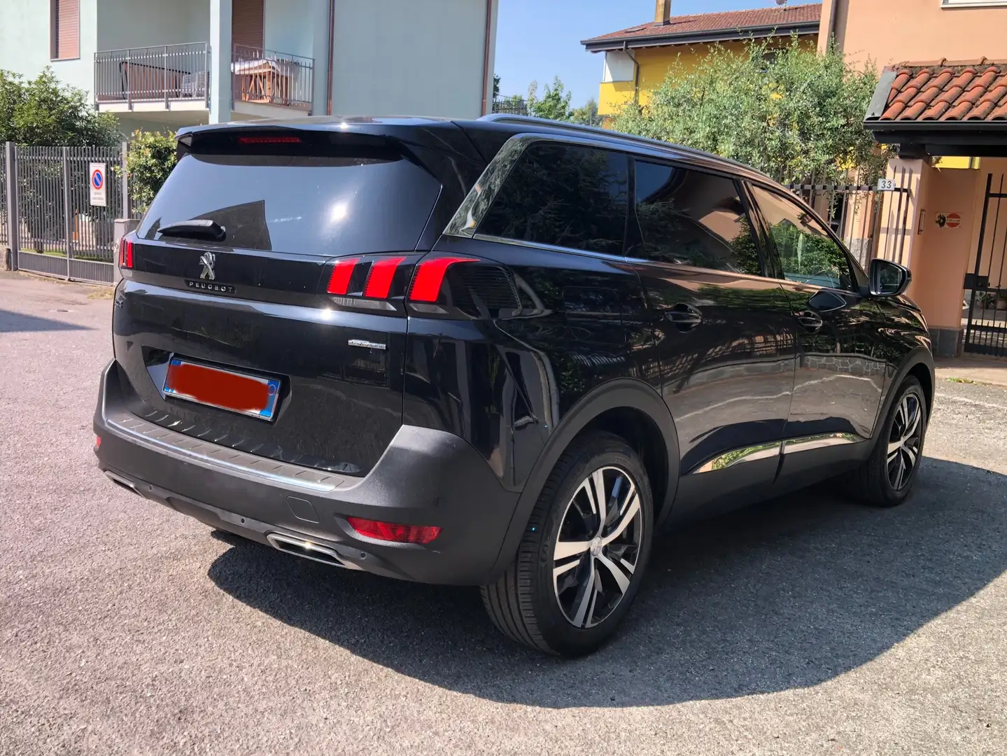 Peugeot 5008 5008 1.5 131cv(euro 6D)(modello GT) -IMPECCABILE Nero - 1