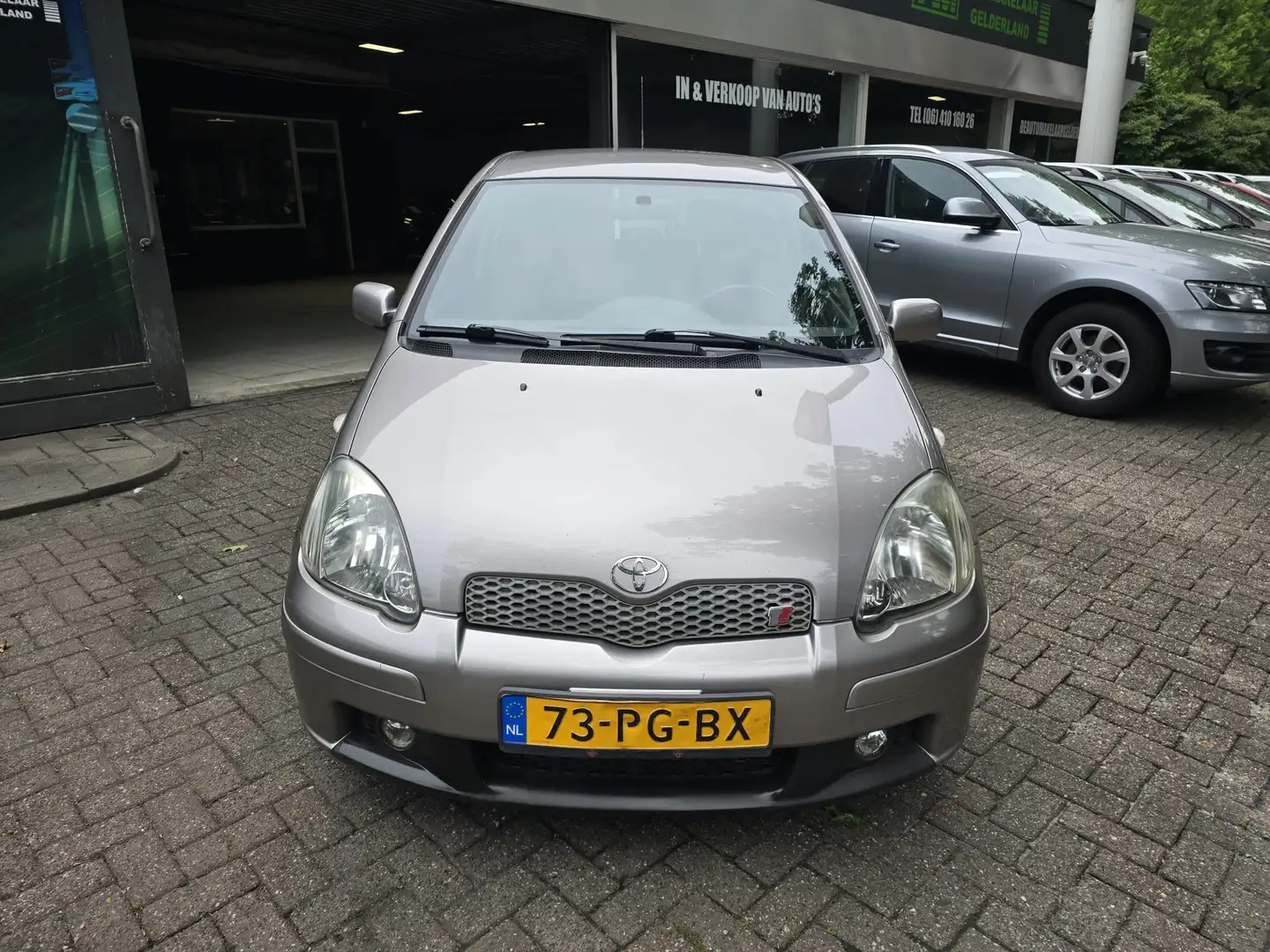 Toyota Yaris 1.5 VVT-i T-Sport | 2E EIGENAAR | 12MND GARANTIE | Grigio - 2