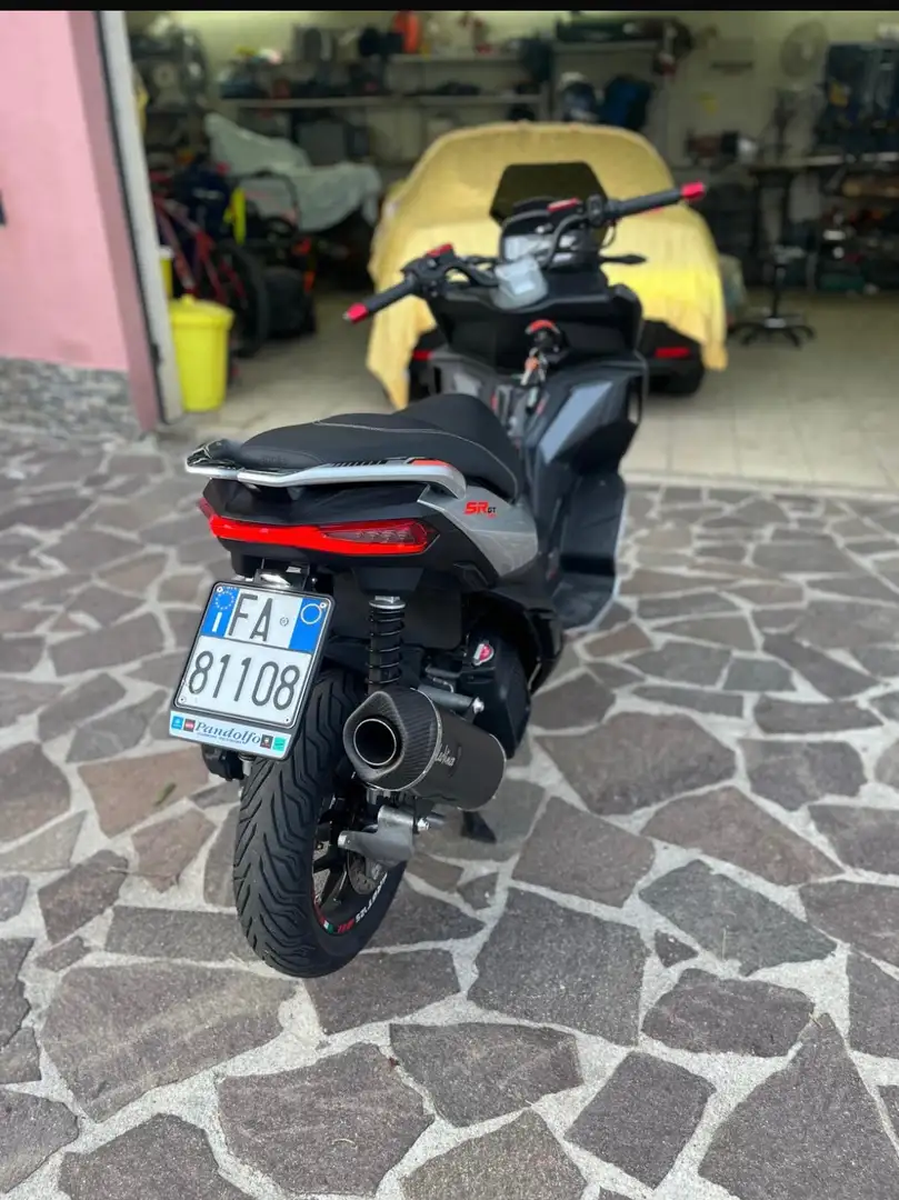Aprilia SR GT 125 Szürke - 2