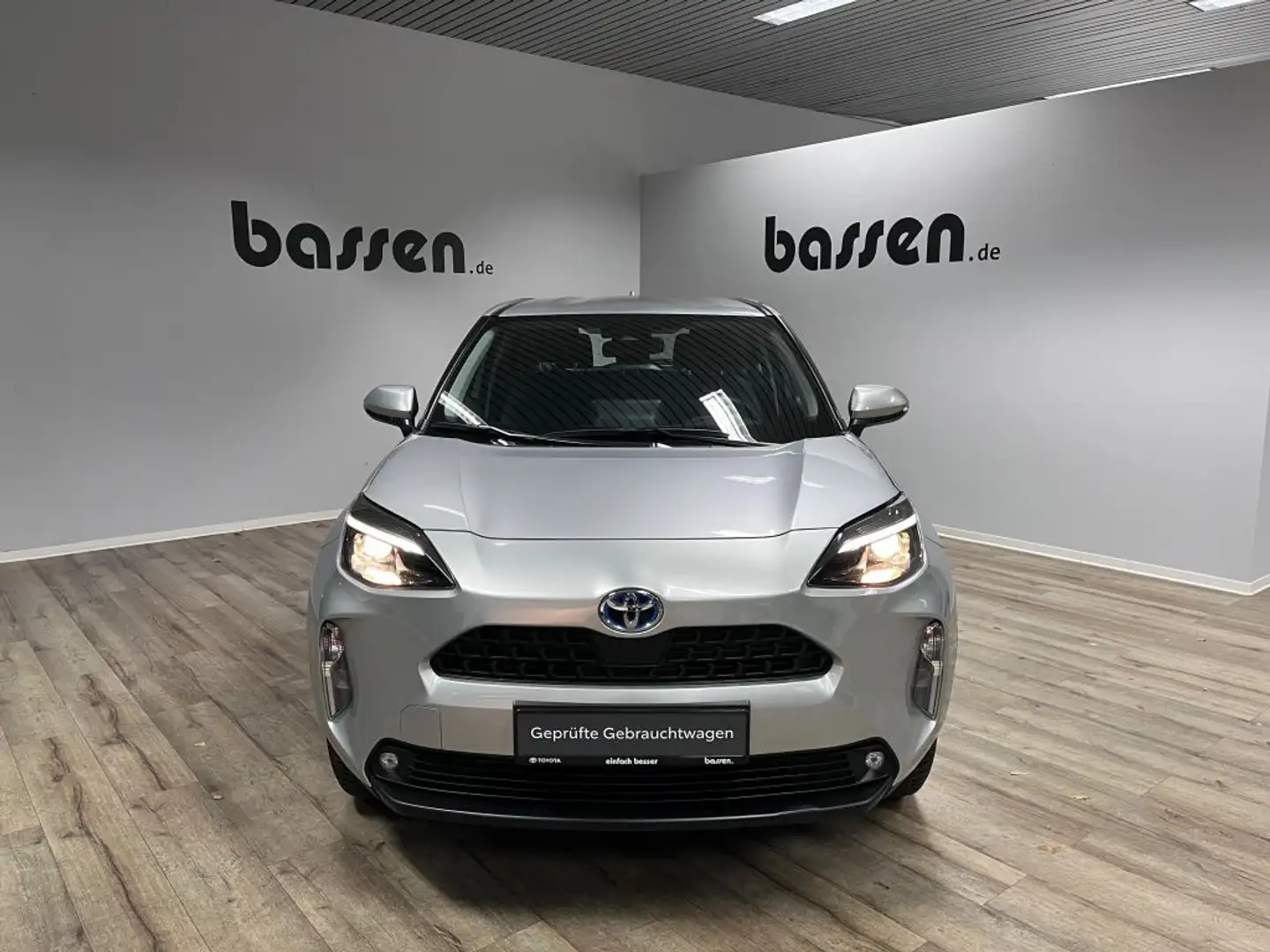 Toyota Yaris Cross Hybrid 1.5 VVT-i Comfort Argent - 1