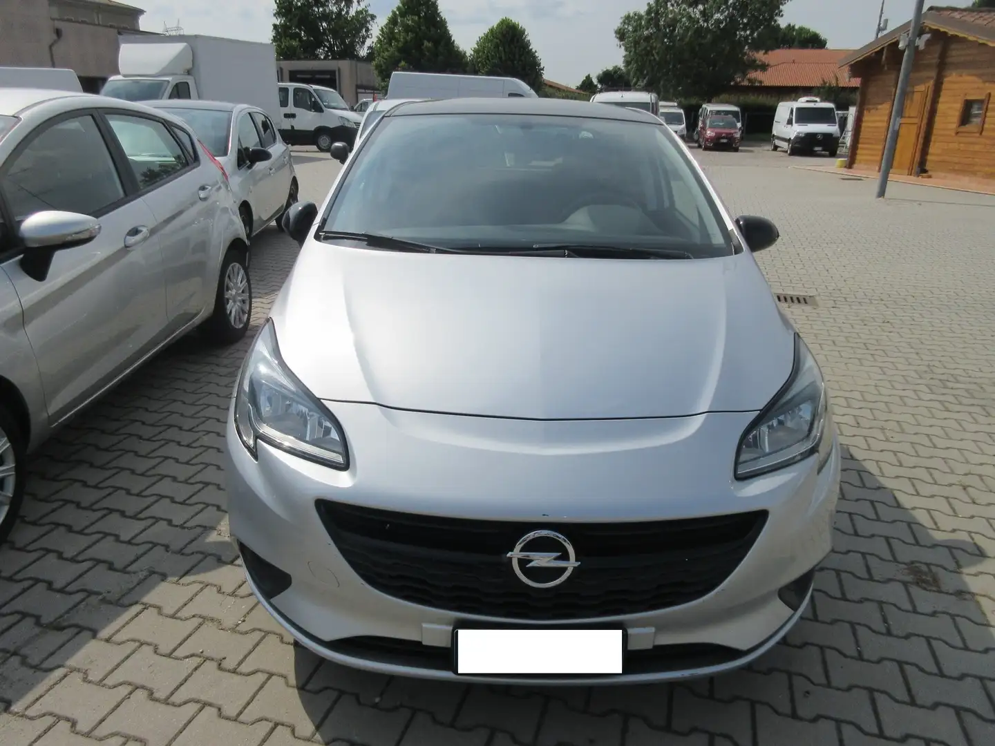 Opel Corsa Corsa 5p 1.2 120 Anniversary Grijs - 2