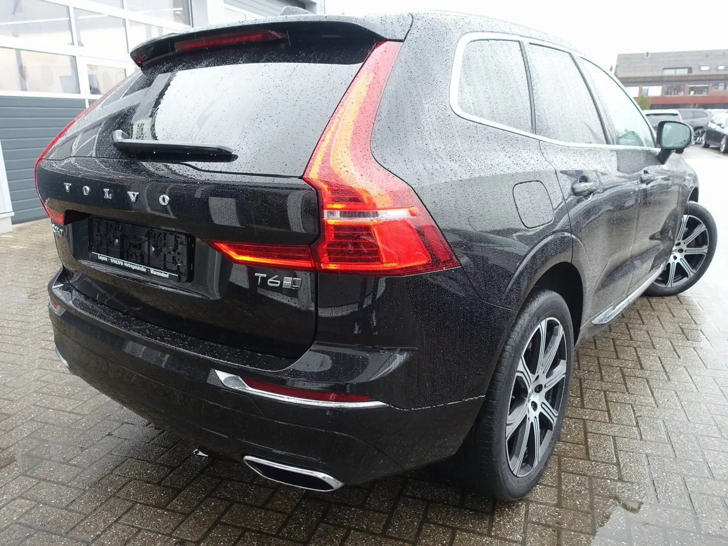 Volvo XC60 T6 AWD Inscription/B&W/Pano/360°/AHK/BLIS Noir - 2
