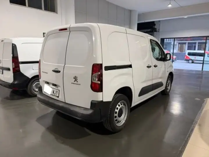 Peugeot Partner 2023, foto 6