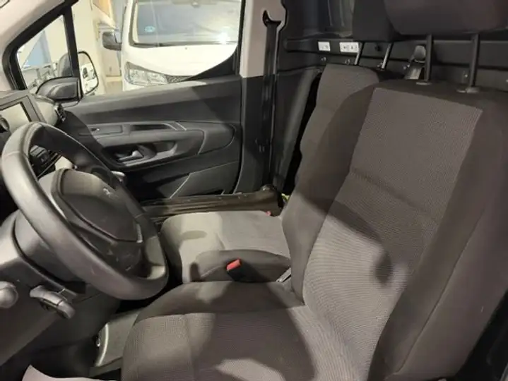 Peugeot Partner 2023, foto 15