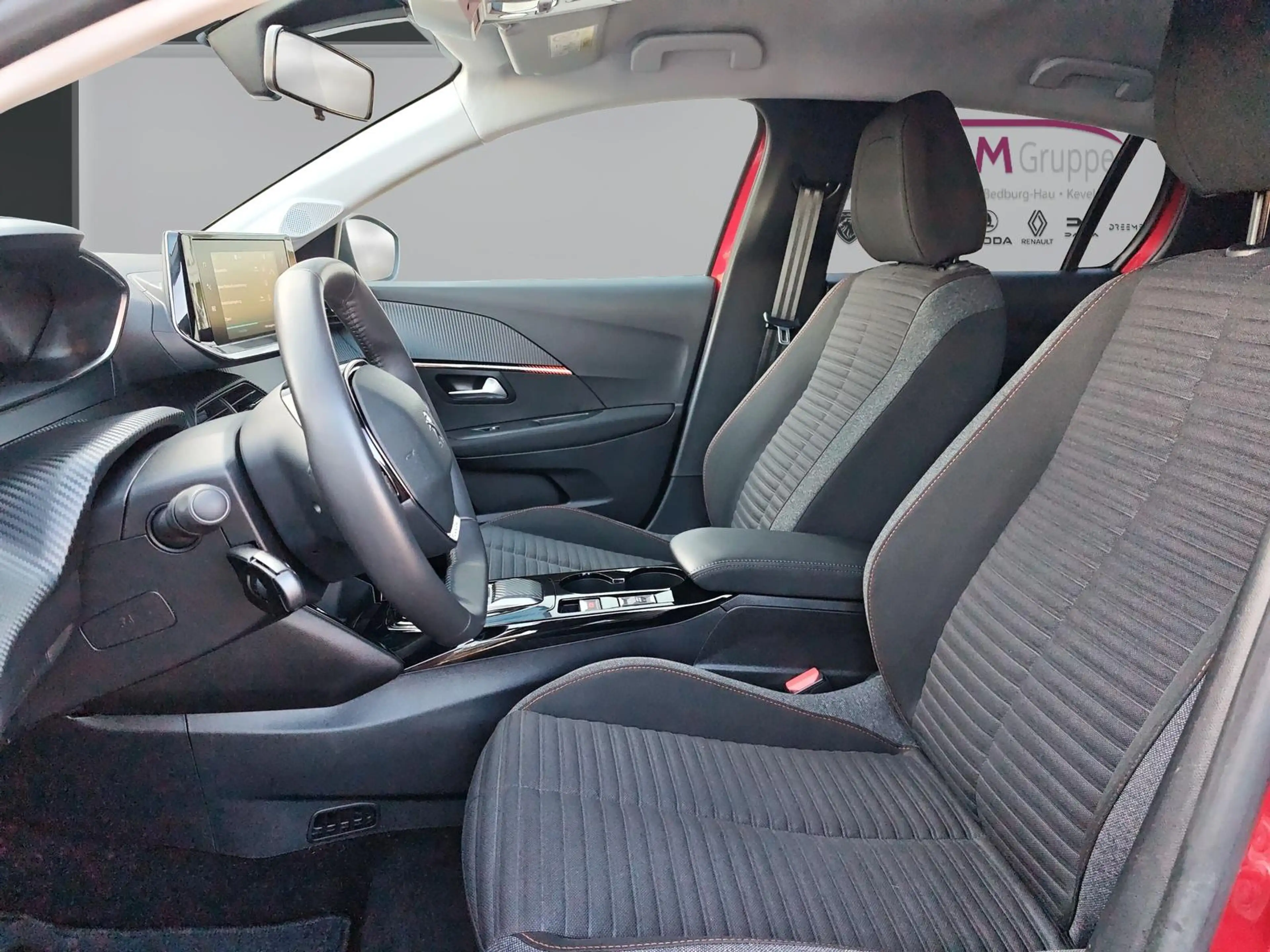 Peugeot e-208 208 e- Active Pack Metallic — photo 9