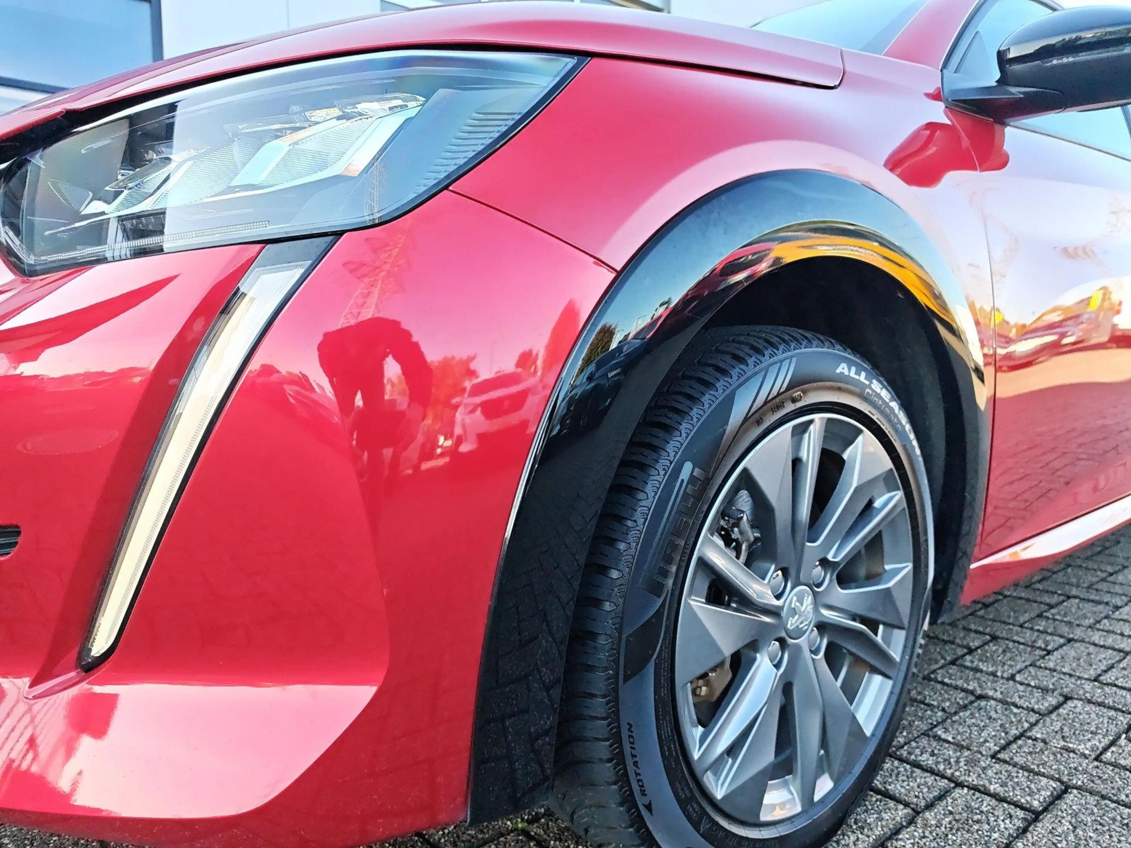 Peugeot e-208 208 e- Active Pack Metallic — photo 7