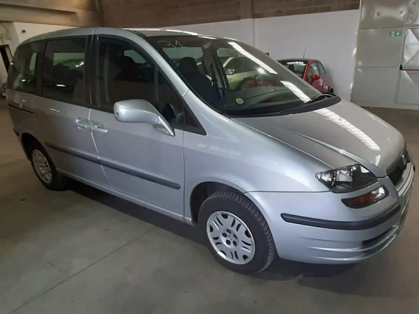 Fiat Ulysse Ulysse 2.0 16v EL 136cv Silber - 2