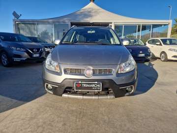 2.0 MultiJet 16v 135cv DPF Emotion 4x4