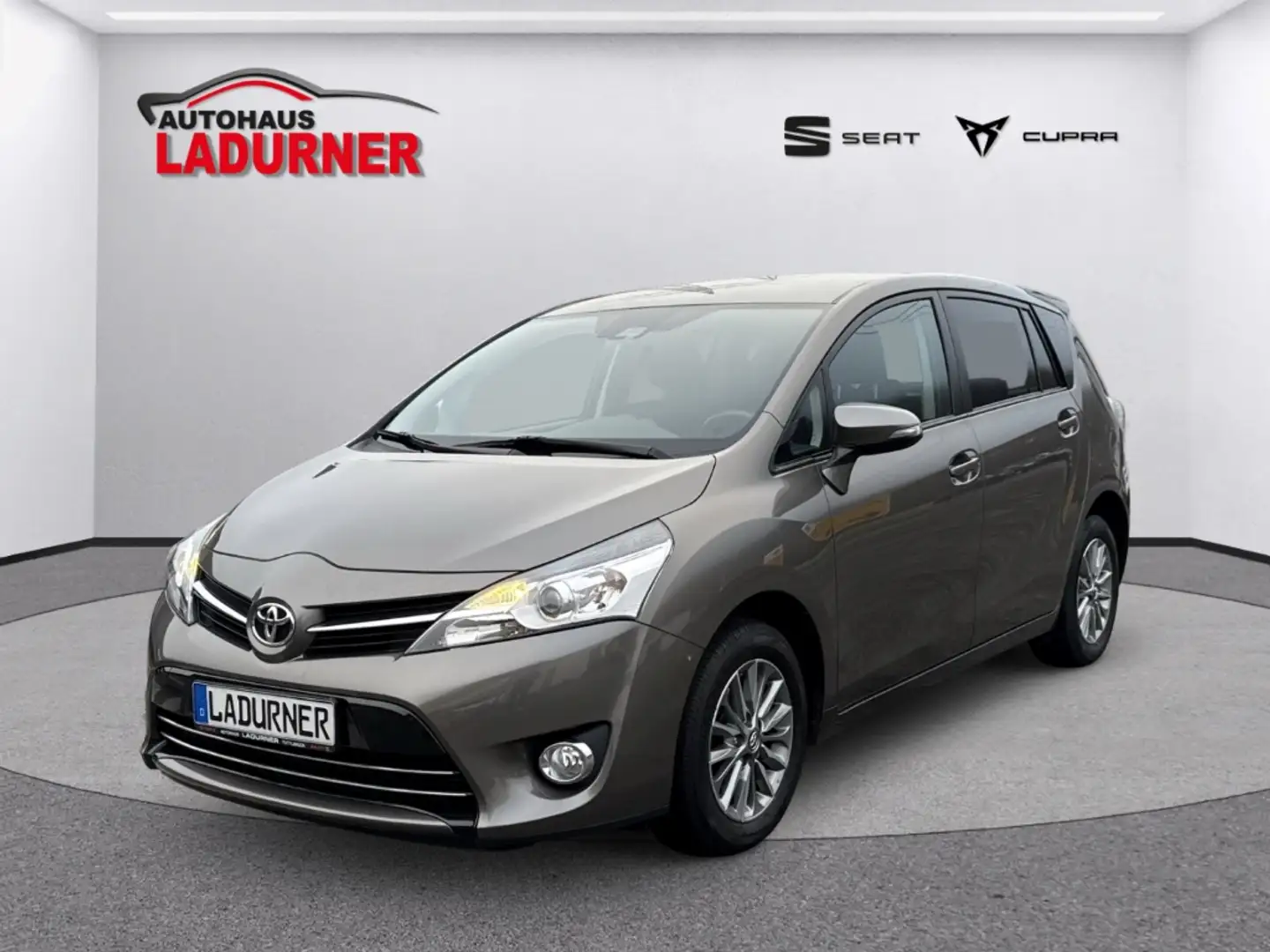 Toyota Verso Edition-S Klimaautom Ambientebeleuchtung SHZ Spurh Szary - 2