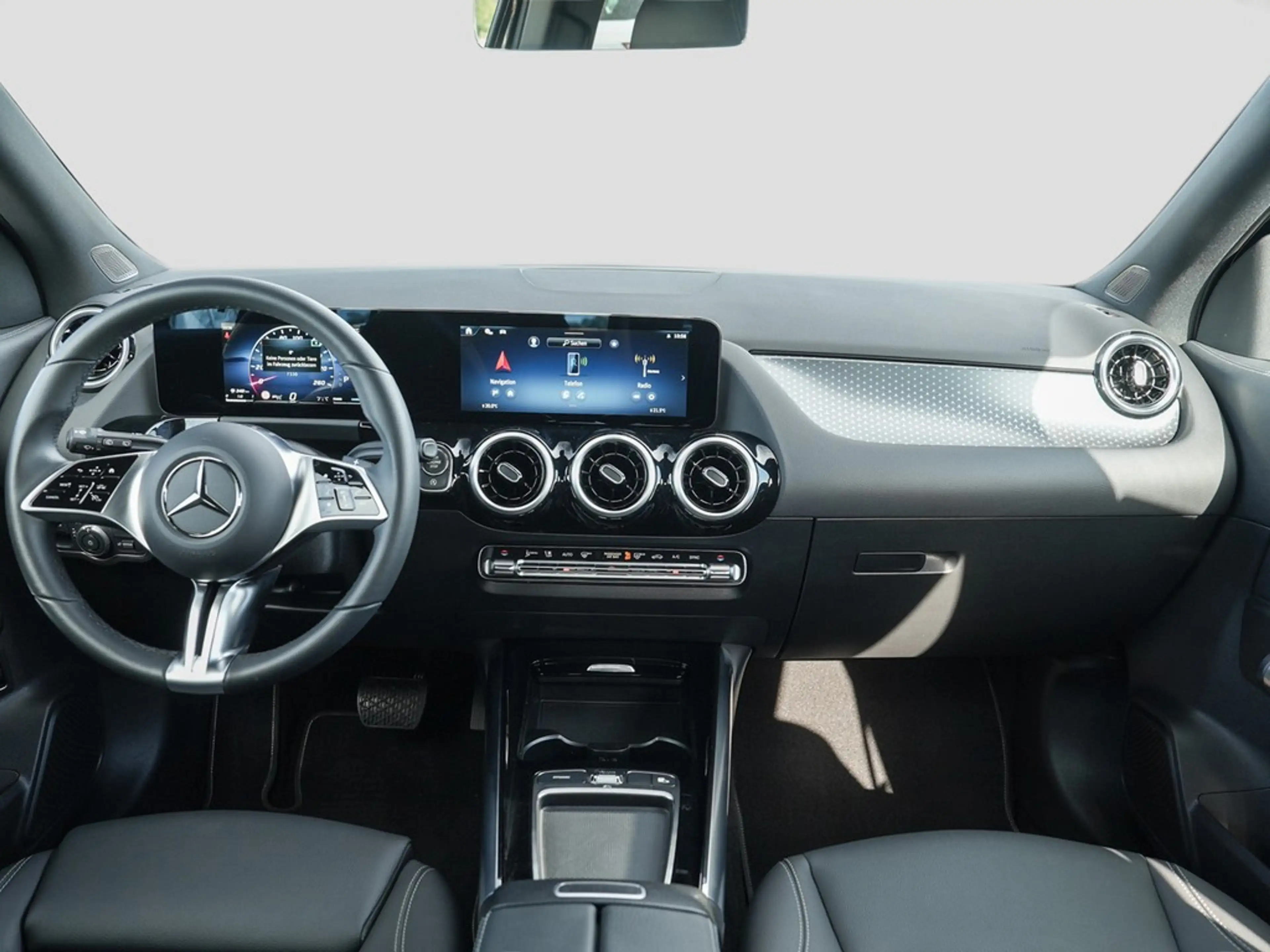 Mercedes-Benz GLA 200 Desingpaket Advanced *LED*AHK*Navi*Kamera*Kessy... — photo 12