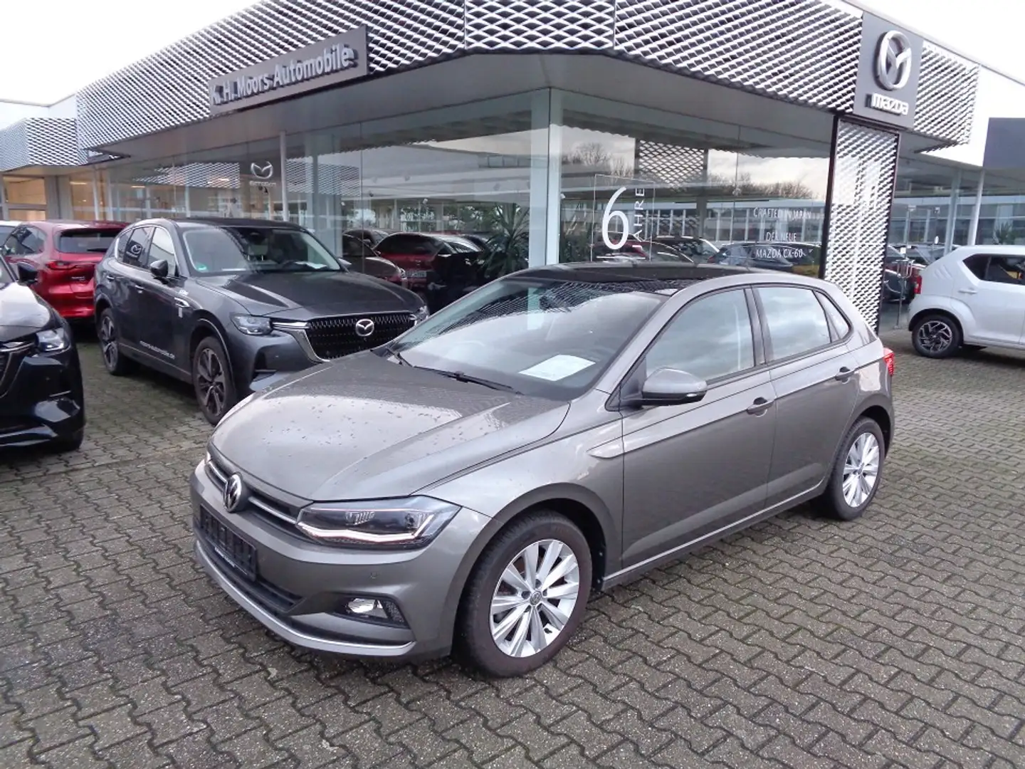 Volkswagen Polo 1.5 TSI Highline Panorama-Schiebedach Automatik Na Gris - 1