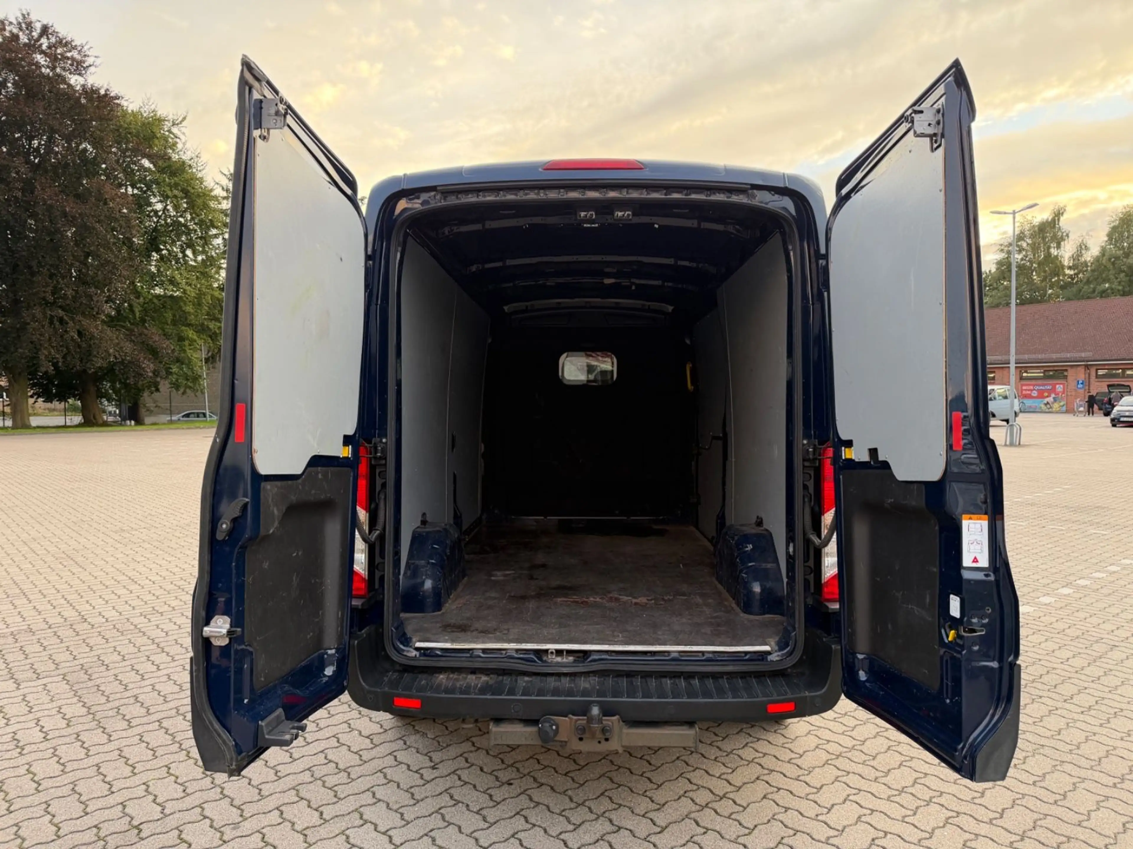 Ford Transit 2,0 TDCi 350 L3H2 170PS Automatik Standh — photo 8