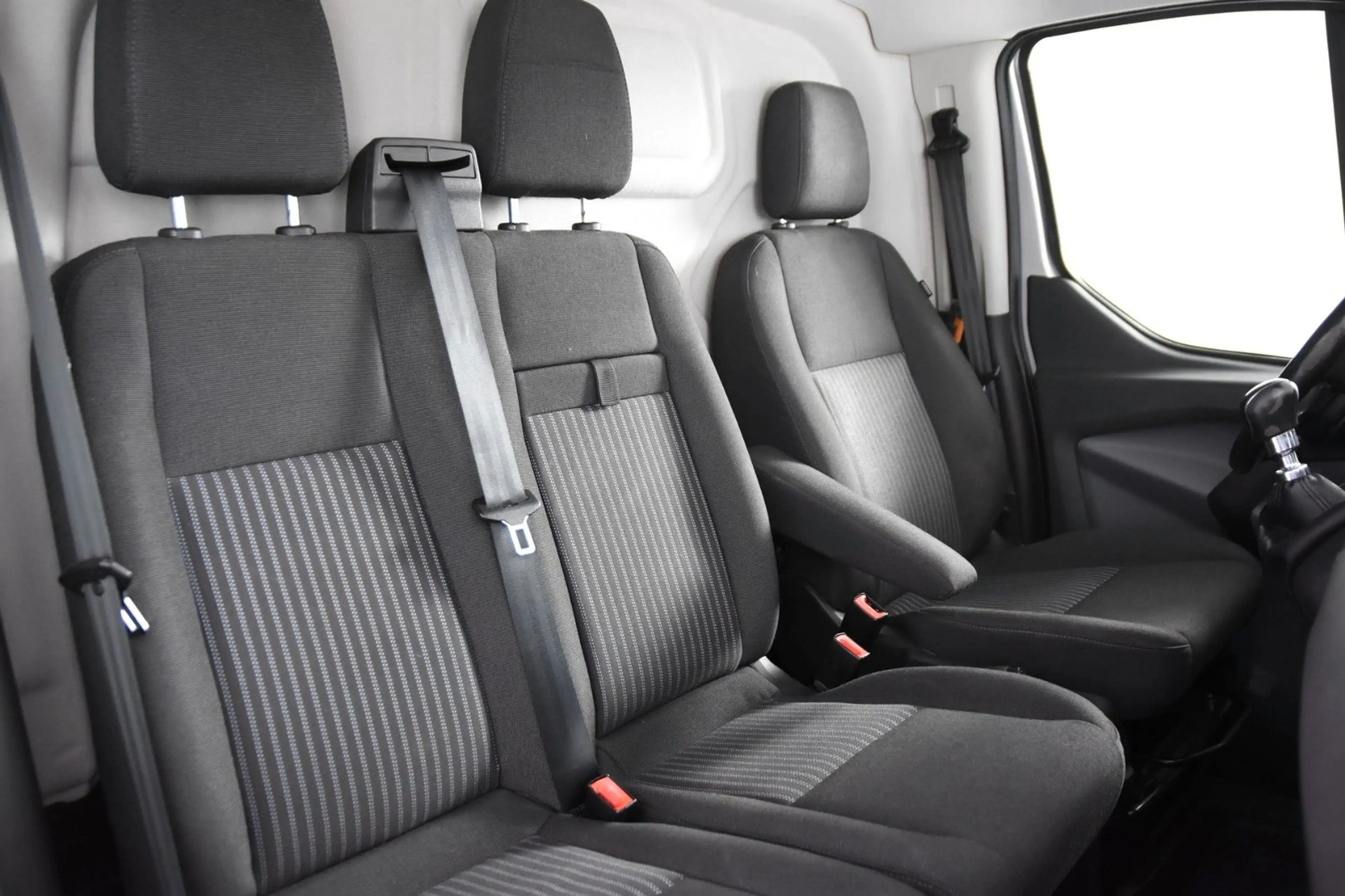 Ford Transit Custom 2.2 Tdci L2 H1 *Sehr Sauber* — photo 3
