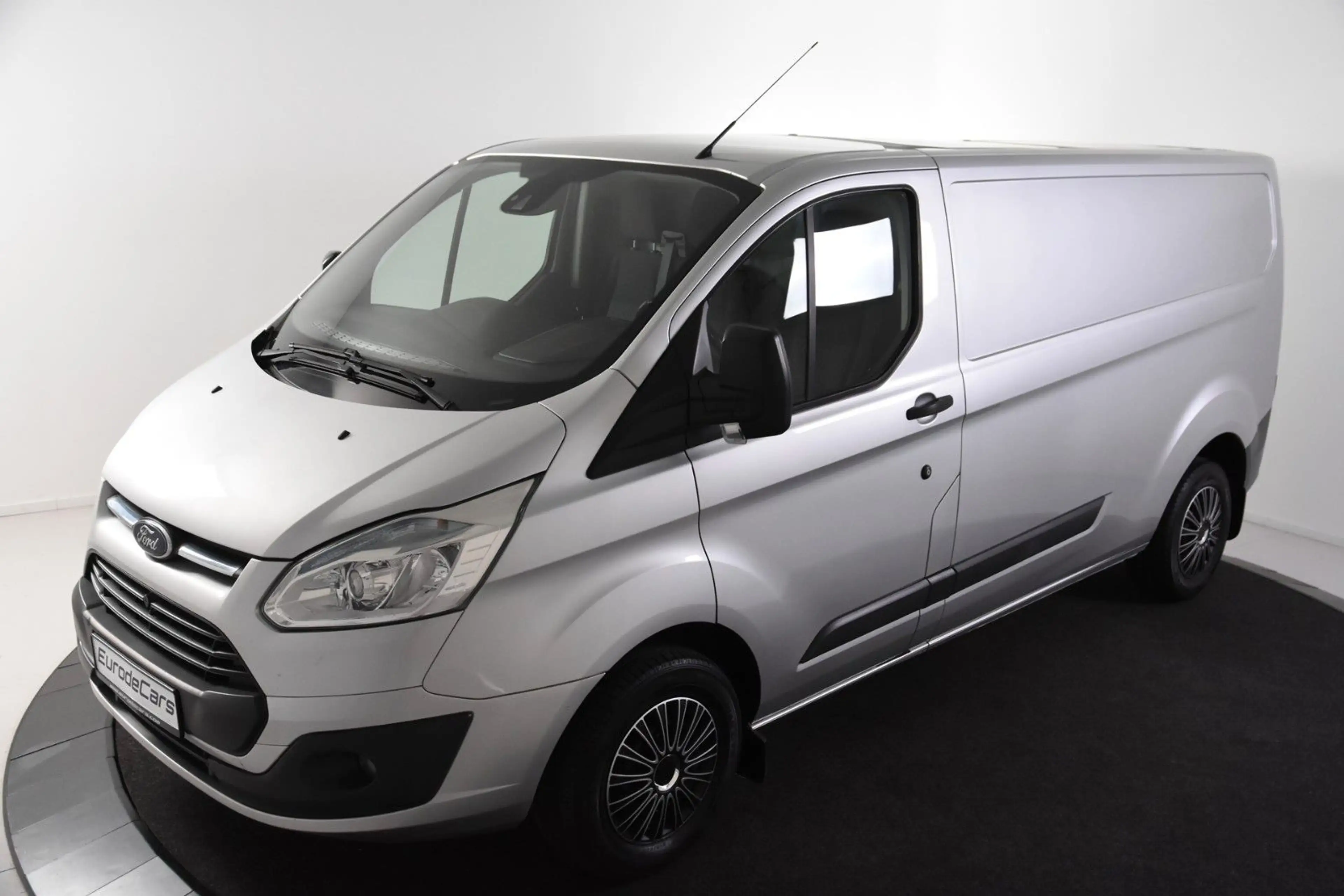Ford Transit Custom 2.2 Tdci L2 H1 *Sehr Sauber* — photo 4